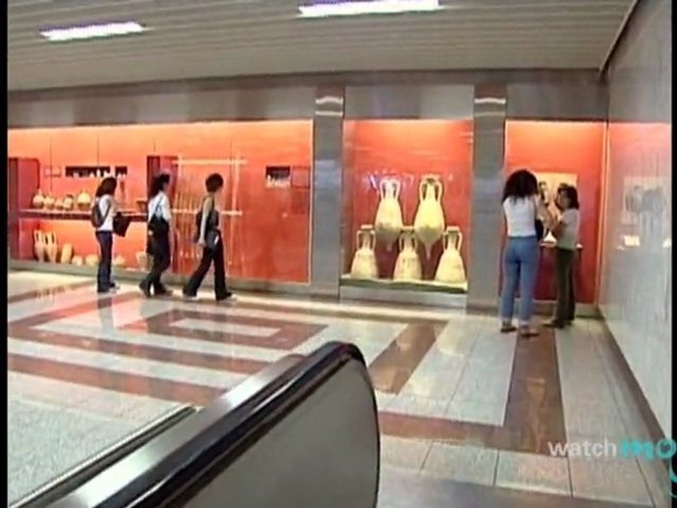 Travel Guide - Greece: Tourism