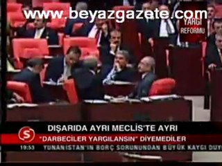 Dışarıda Ayrı Meclis'te Ayrı CHP