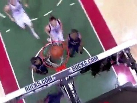 Jamal Crawford scores 24 points to help the Atlanta Hawks be
