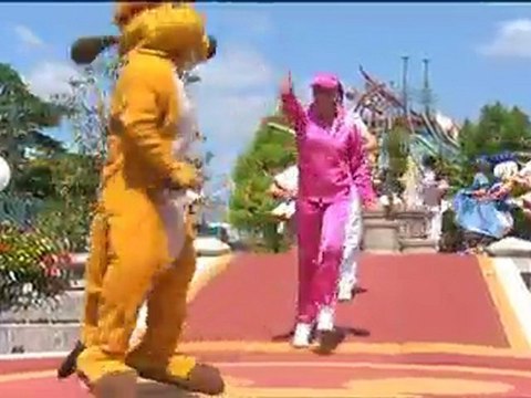 - PLACE A LA FETE AVEC MICKEY ET SES AMIS PARC DISNEYLAND B