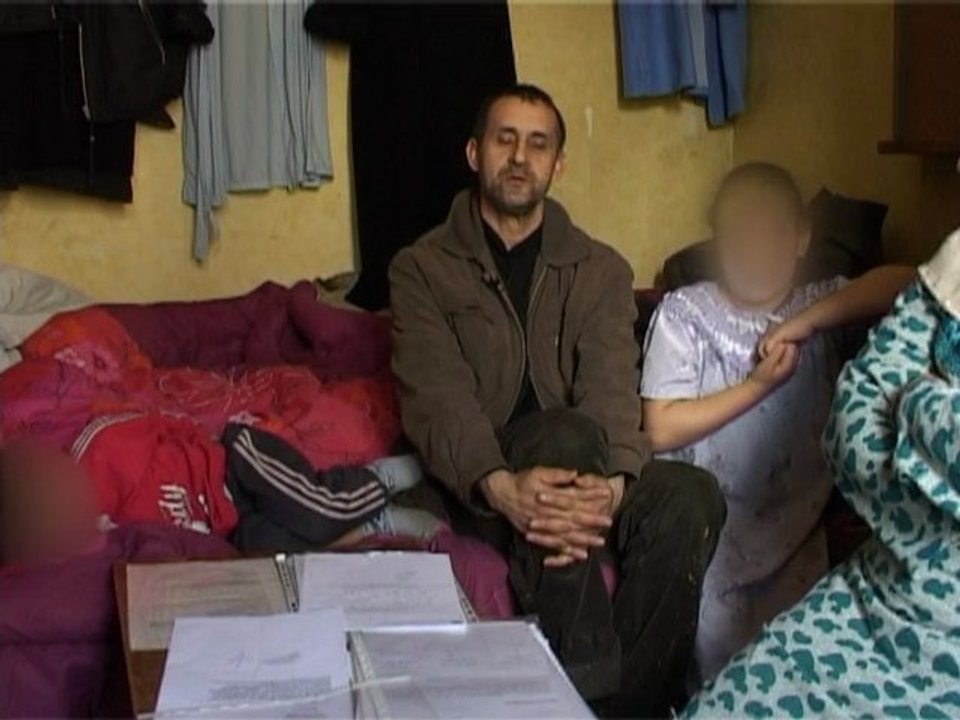 Famille en détresse - Regards 2 Banlieue
