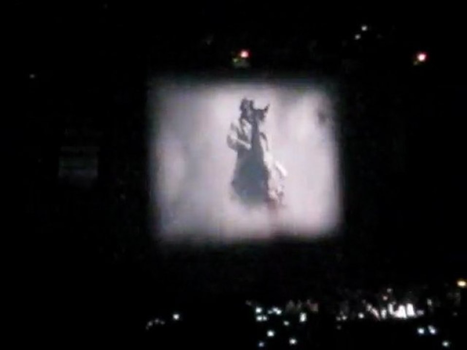 Ouverture du concert d'Indochine à Amneville