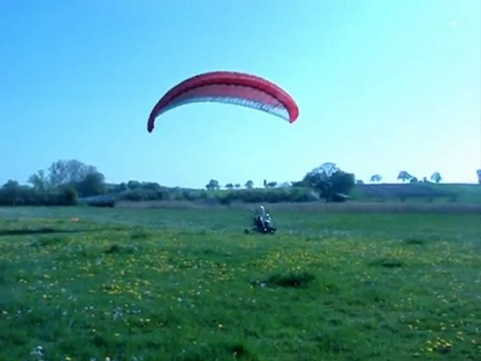 Paramoteur en Moselle et baptême de l air en chariot.