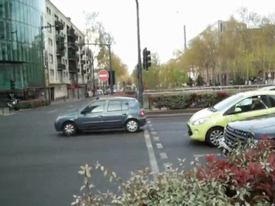 police a  courbevoie