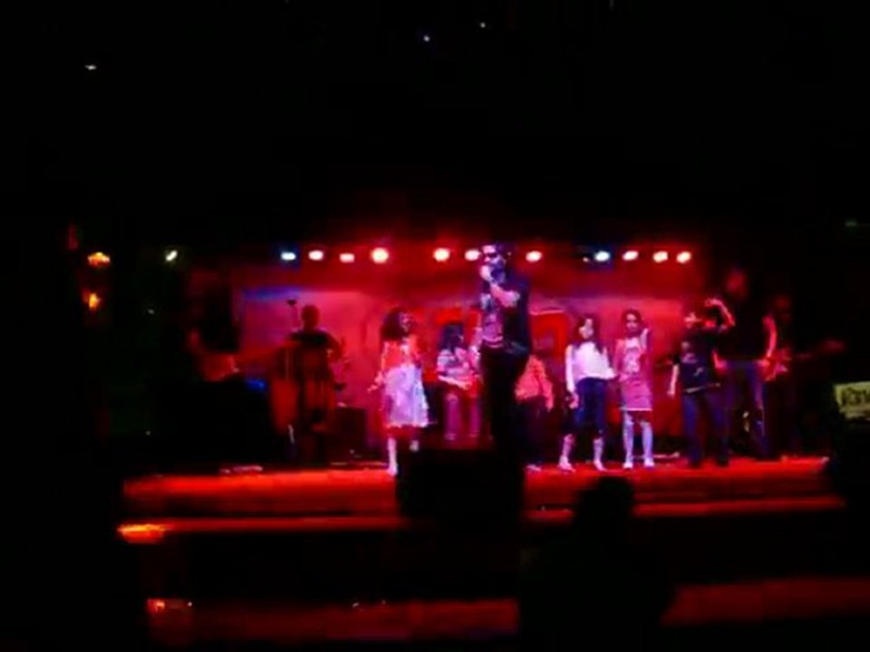 İsmail YK-Öptümmü Tam Öperim-Adapazarı Konseri [HQ]