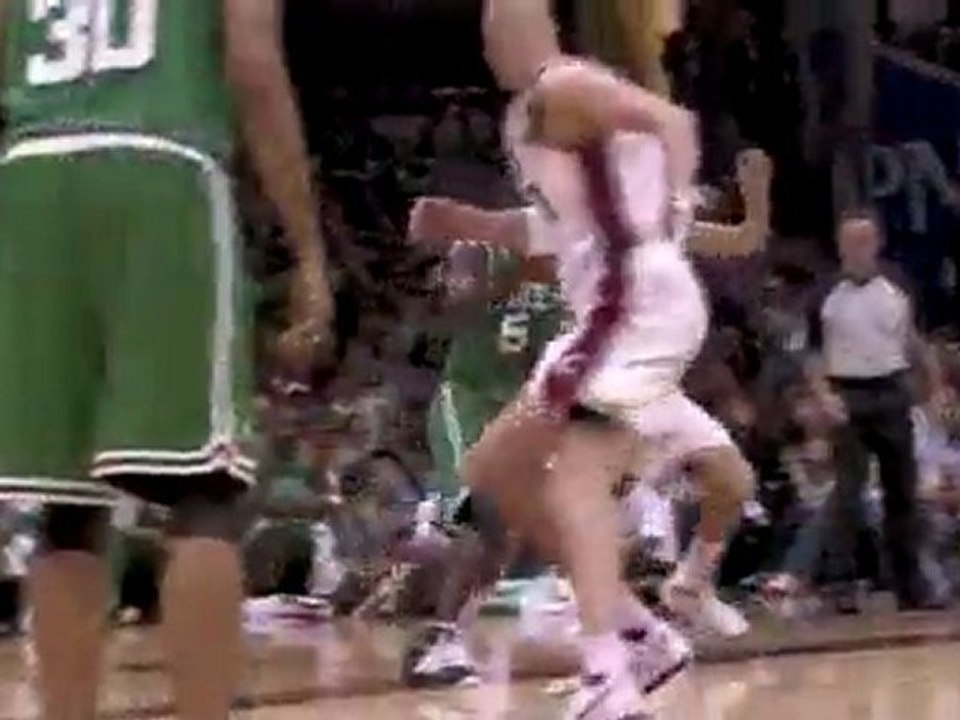 Kevin Garnett drives to the basket and finishes with a power