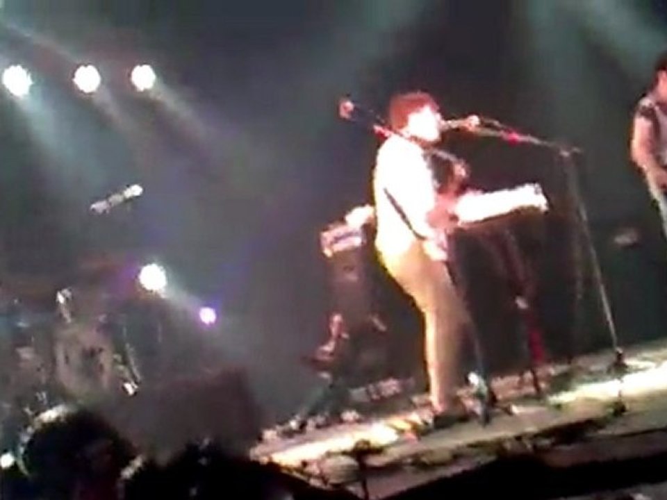 Two doors cinema club-4sur4-printemps de Bourges 2010-17avri