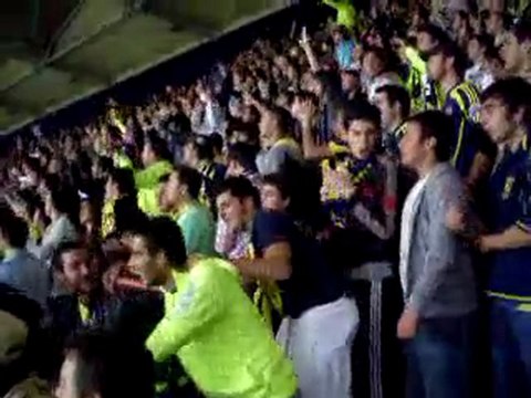 dustuk yine yollarina