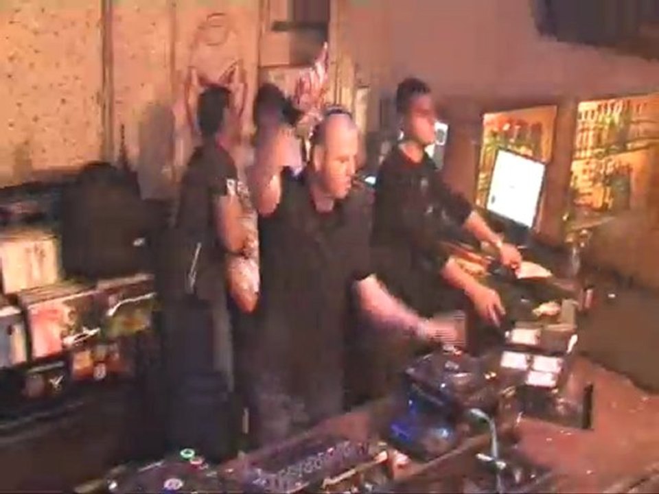 Central : Javi Boss & Friends 2009 Part 4/7