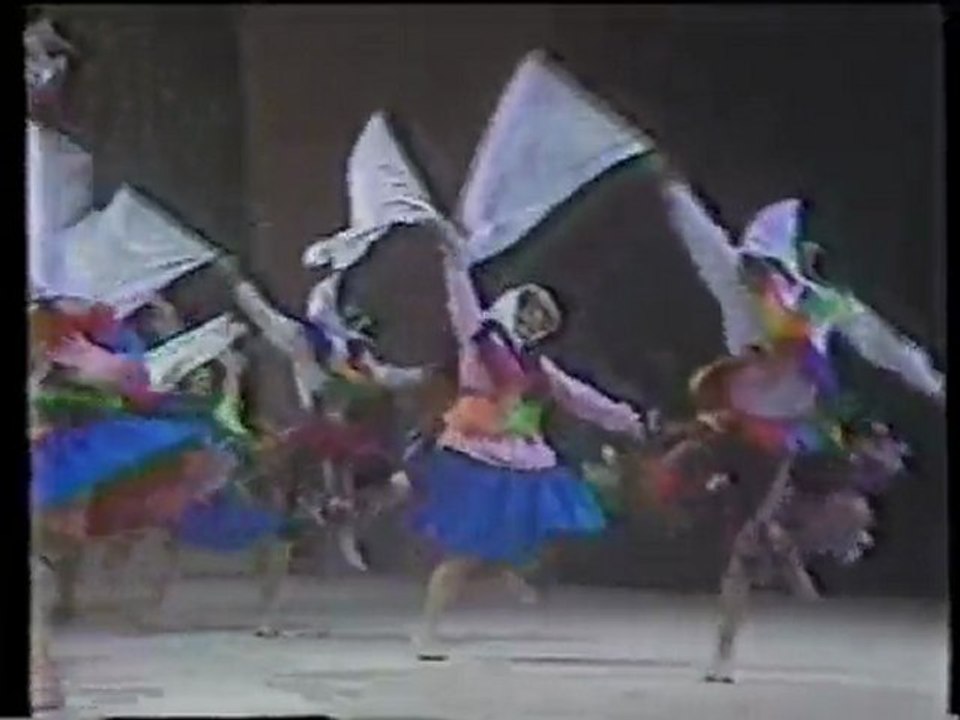 DANZAS y CANCIONES DEL PERÚ  CON CECILIA BRACAMONTE