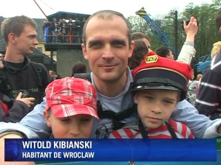 Pologne : De glorieuses locomotives à vapeur paradent à Wolsztyn