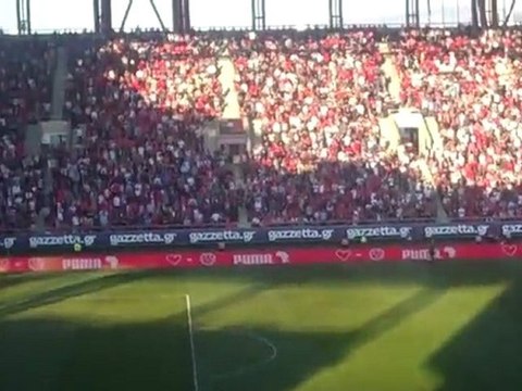 Πανηγυρισμοί μετά το γκολ του Ολυμπιακού