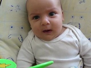 Noa 2mois qui papote