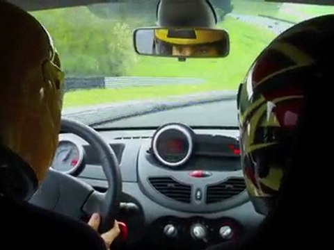 Mas Du Clos le 01/05/2010 en Twingo RS