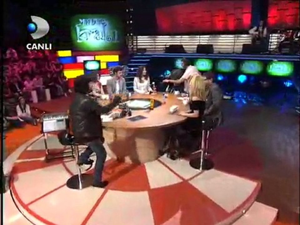 Medya Kralı 2 Mayıs 5.Kısım