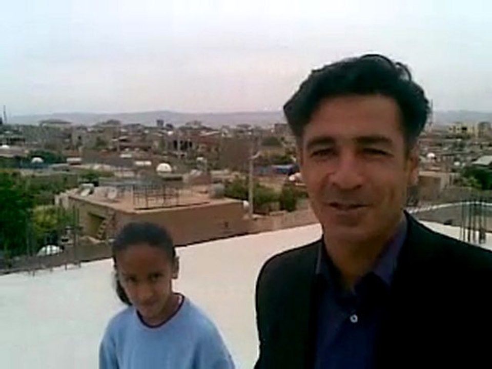 İstanbul, İzmir, Ayvalık, Çeşme, Foça, Kuşadası, Selçuk, Efes, Bergama İngilizce-Norvecce Profesyonel Kokartlı Turist Rehberi, Sinan Tortum ( Tel. 0090.539.2240093)--My friend in Kiziltepe talks about the town/// Kiziltepe