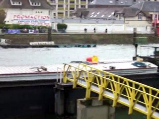 24 h de moto-nautique a Rouen cetait super... 1ére partie