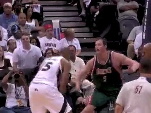 Al Horford gets the double-double with 16 points and 15 rebo