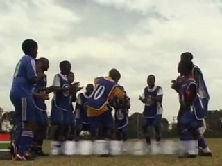 Zidane & 2009 kids’ Never-Ending Pass - Danone Nations Cup