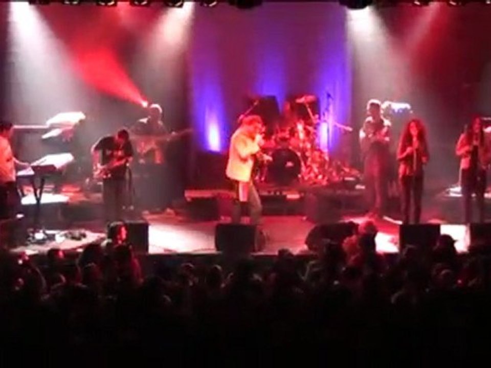 COLOCKS-LIVE ELYSEE MONTMARTRE 2010(1ère PARTIE D'ALBOROSIE)