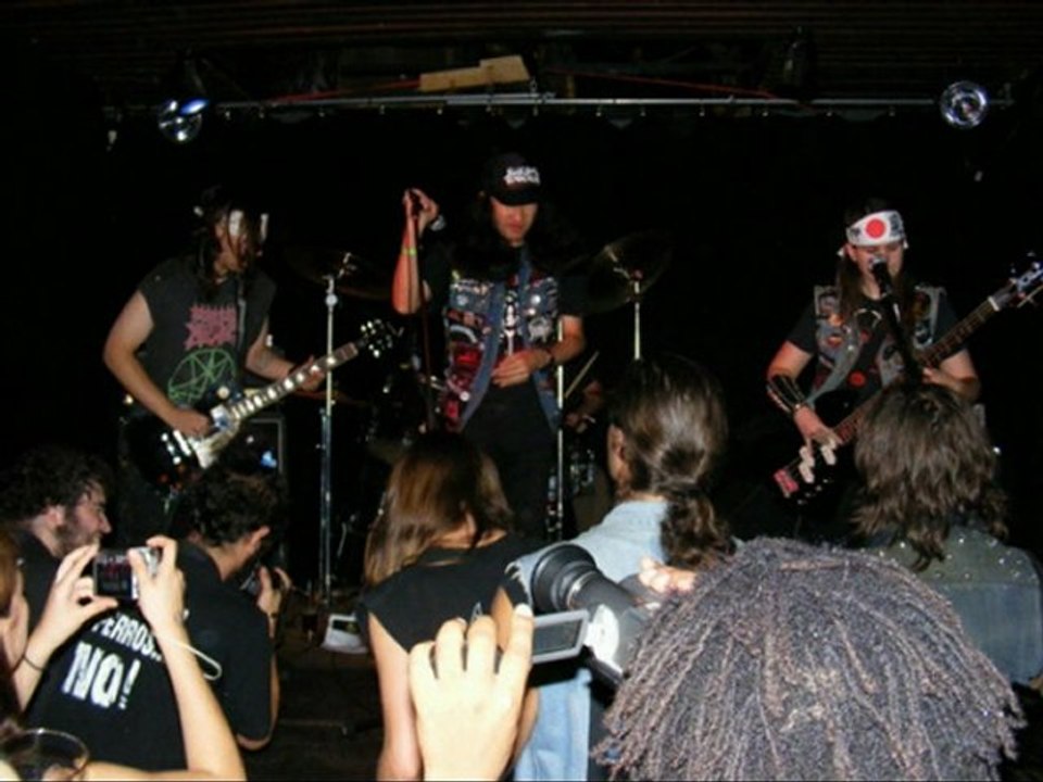 BARBATOS - Rocking Metal Mofos (Montréal 2008 photo + audio)