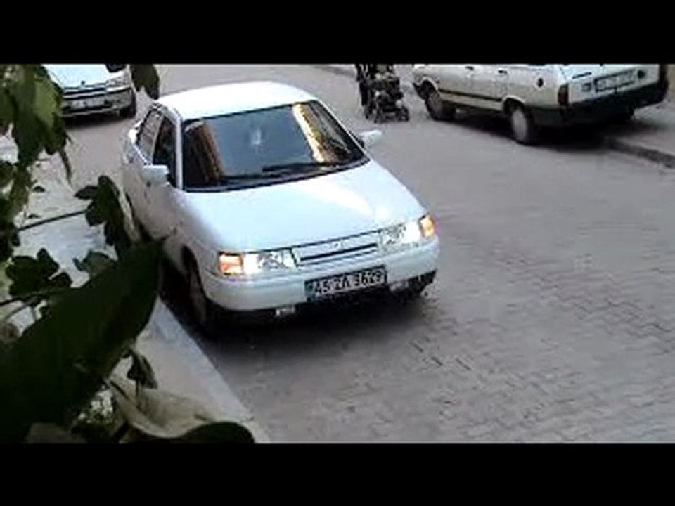 lada vega gecikmeli kısa far