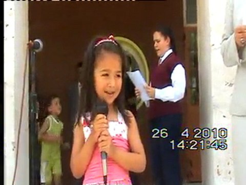 İSTİKLAL MARŞINI EZBERE OKUYAN 4 YAŞINDAKİ İLKE BERRU