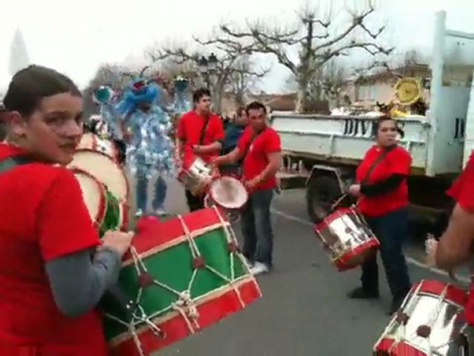 os mokotos a rufar no carnaval de fonsorbes