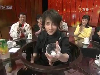 Spectacle de Magie 魔术表演 Magic Show By 刘谦 Liu Qian 2/2