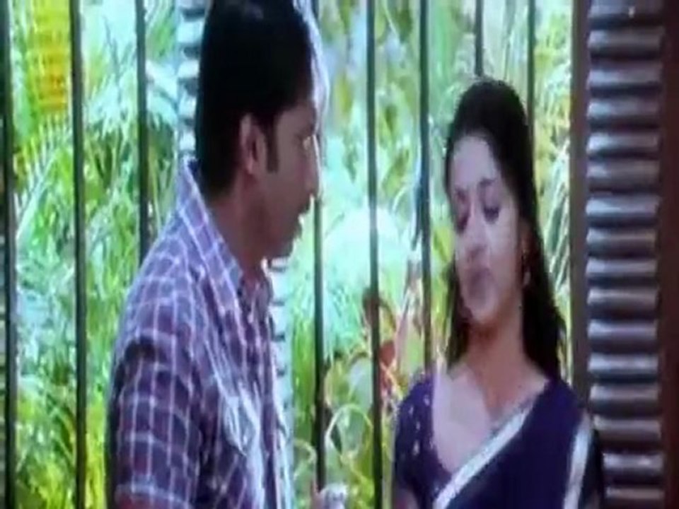 Trisha sexy navel