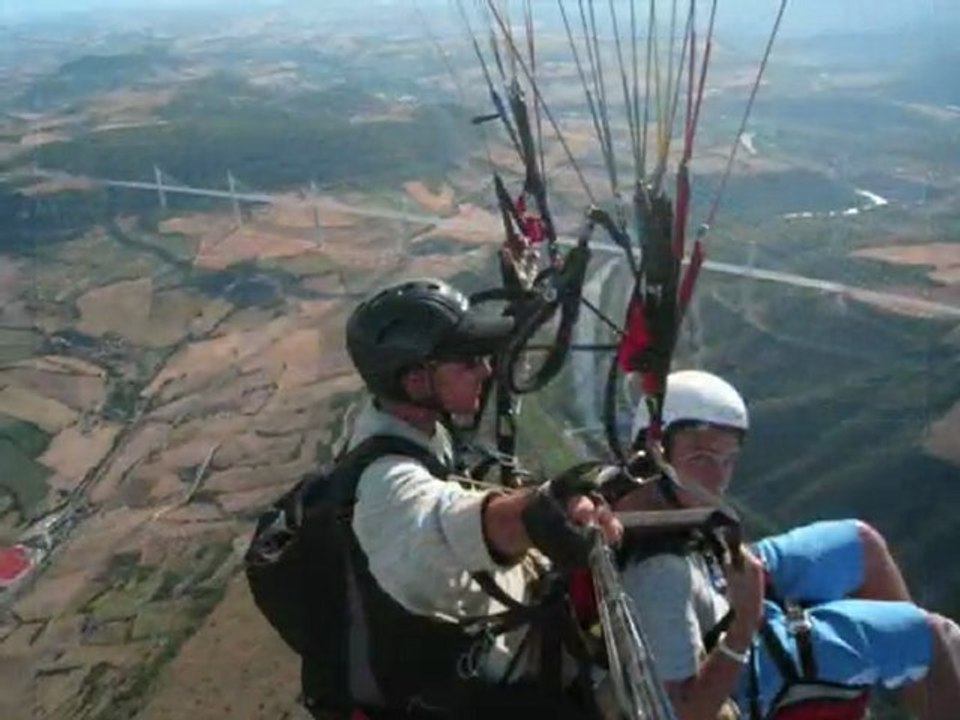 Voler en Parapente à Millau...