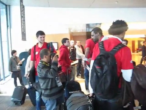 To contra.gr sto Parisi (1)