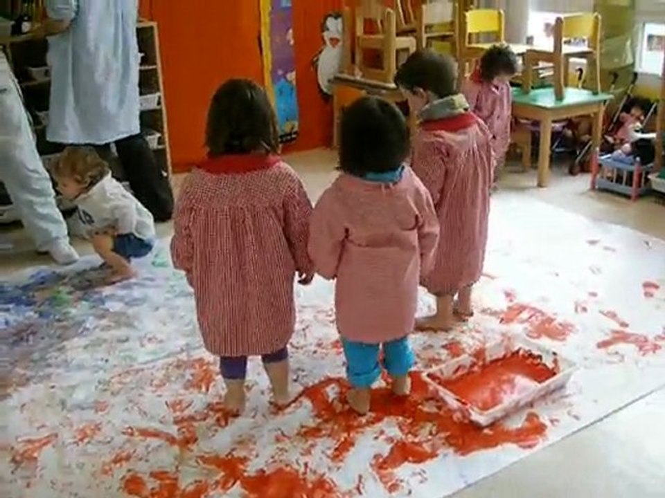 Pintamos con los pies VII