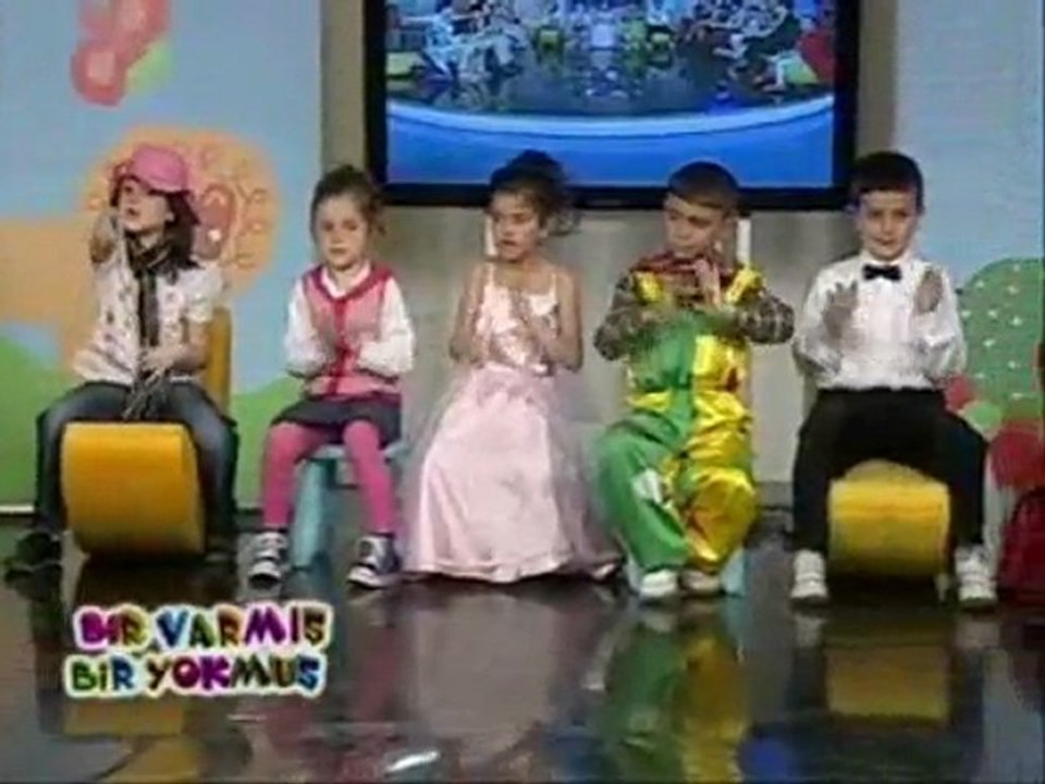 Astv 'Bir Varmış Bir Yokmuş' klip ders de çalışalım