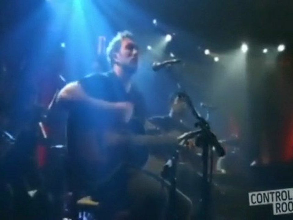 Avril Lavigne - Keep Holding On (Live at The Roxy 2008)