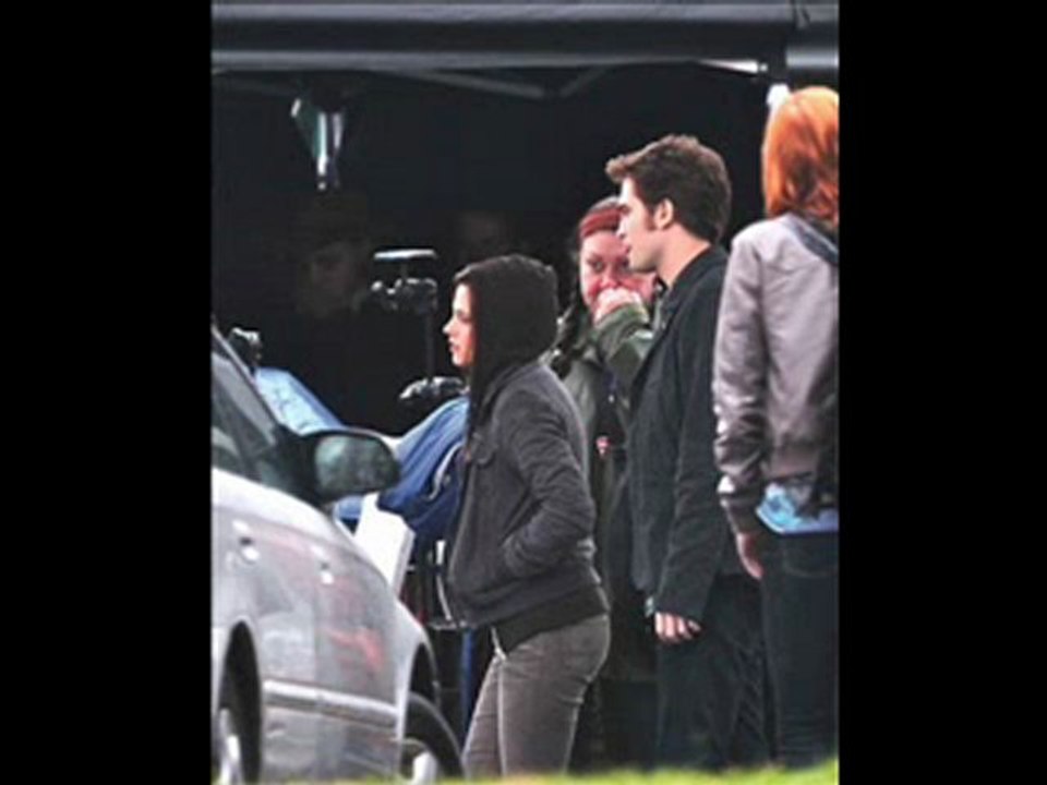 The Twilight Saga 3 ECLIPSE Part 1 HD Quality  B