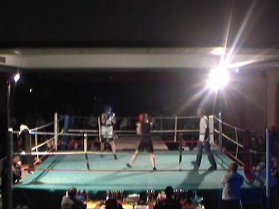 gala 2010 combat 1 Moustaine Sarah vs st gilles