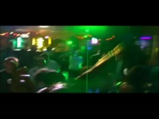 Daouf Feat.Six Coup Mc-Pousse toi dla route