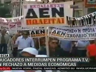 Educadores interrumpen Programa de T.V. en rechazo a medidas