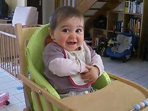 Chloé qui fait bravo