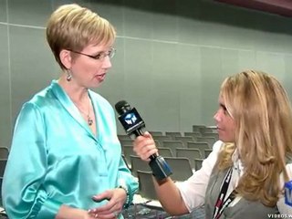 Using Facebook and Twitter to Stand Out