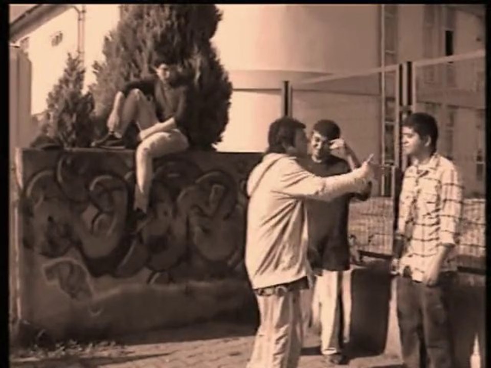 Besta - Tutun Güneşi Batmasın