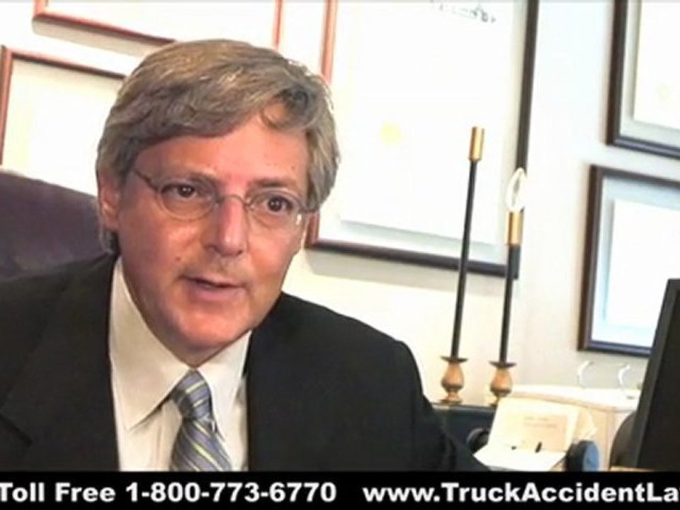 Truck Accident Attorney Brooklyn, NY | Truck Accident Lawyer