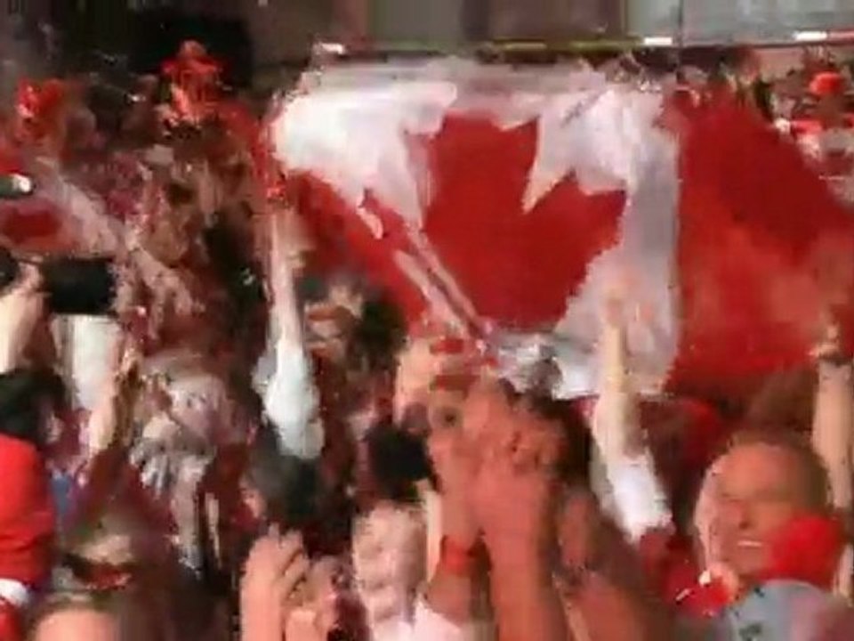 Montage de réactions du Canada aux JO 2010 (Hockey)