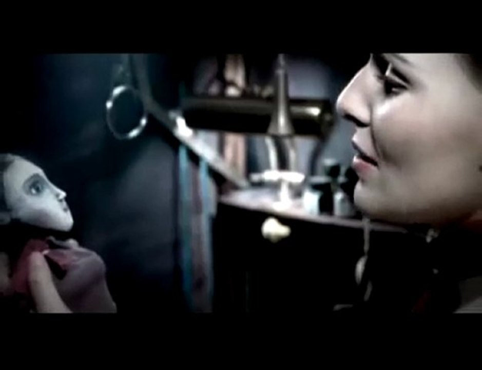 Emilana_Torrini_-_Heartstopper_Music_Video