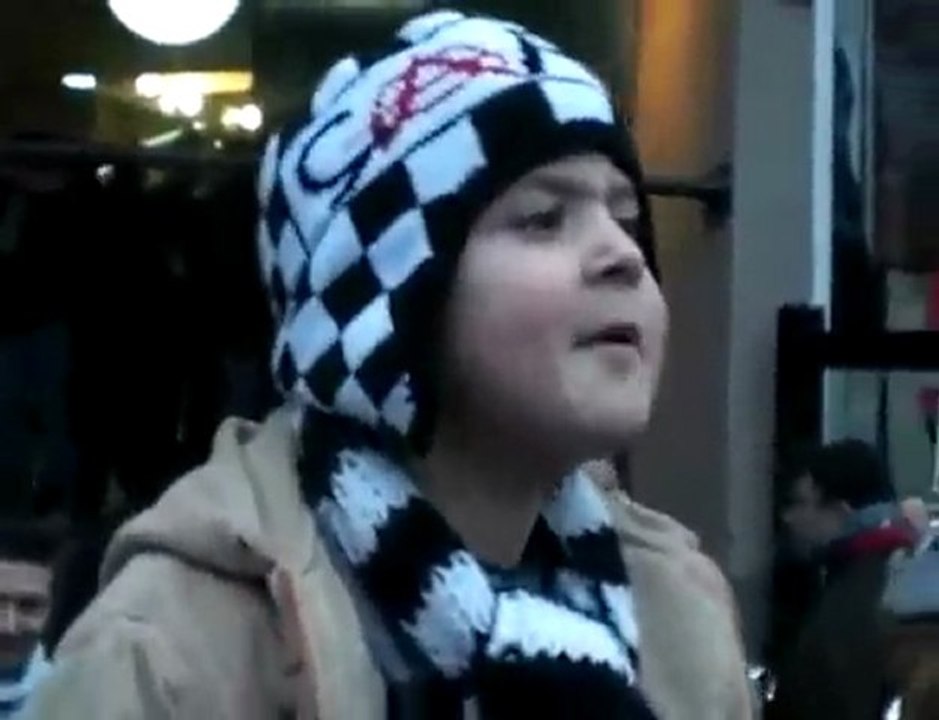 Besiktas Yavru Kartal Dün gece sevgilim aradi birden