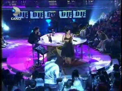 Göksel - Kıskanıyorum 2010 Canlı Performans akgulfm.com