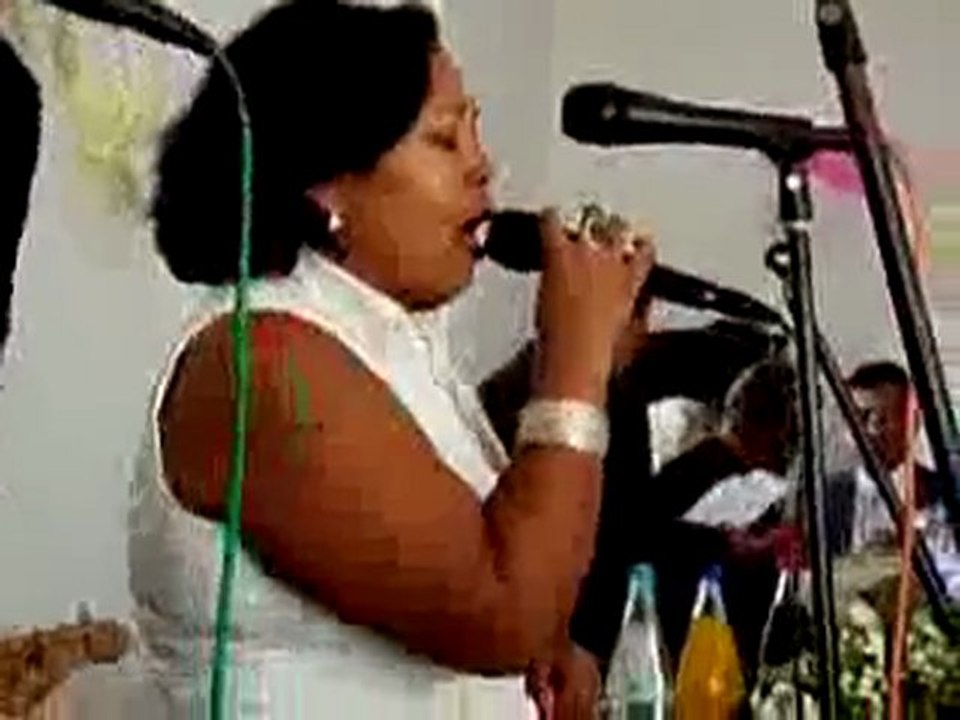 Mivady ny fitia (Bessa & Lola)