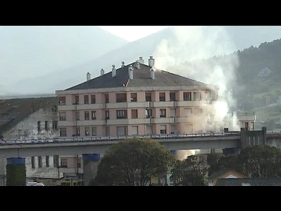 Incendio de Piso en Navia 6-5-2010