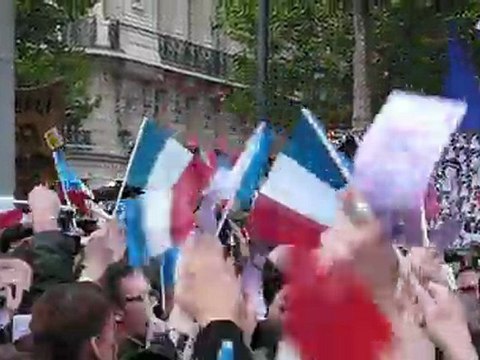 Le lâcher de colombes pour ses trois ans